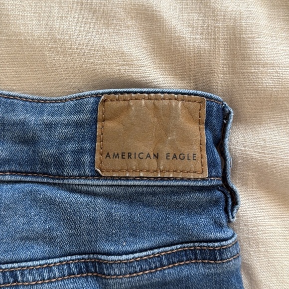 American Eagle Hi-Rise Skinny Jean - Picture 3 of 6